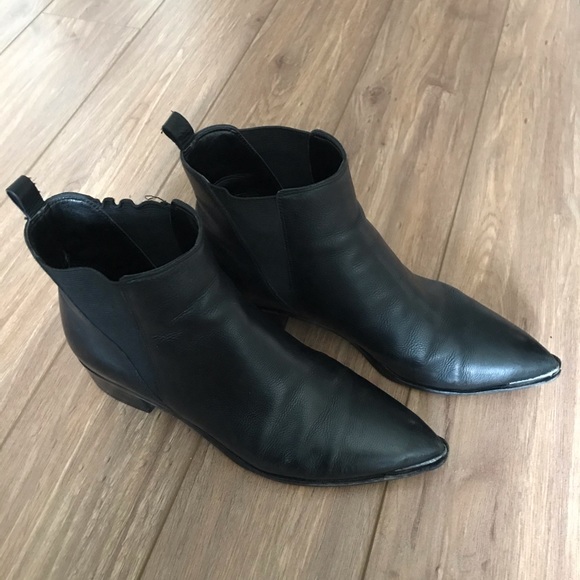 Marc Fisher Yale Chelsea Boots - Picture 2 of 9